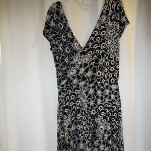 EUC Maggie London Dress